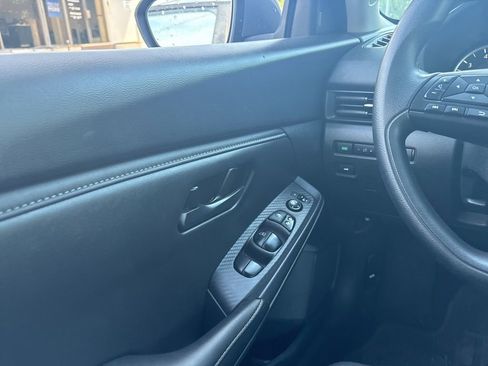 Used 2025 Nissan Sentra S FWD image 23