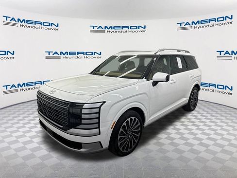 Used 2026 Hyundai Palisade Calligraphy FWD image 1