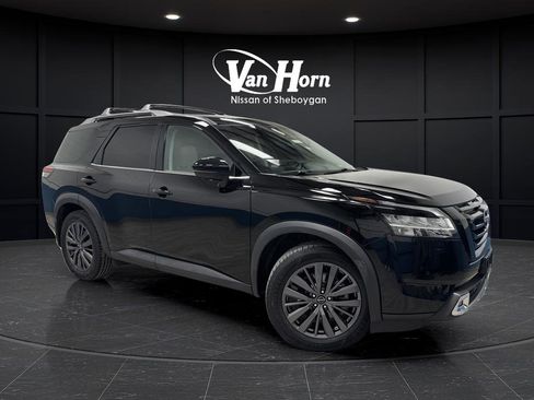 Used 2022 Nissan Pathfinder SL w/ SL Premium Package image 41