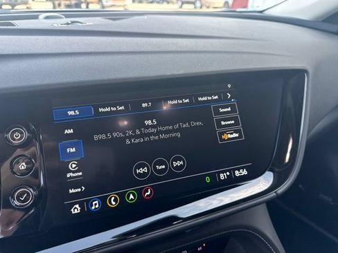 Used 2023 Buick Envision Avenir AWD/4WD image 33