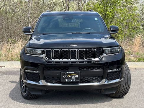 Used 2024 Jeep Grand Cherokee L Limited w/ Luxury Tech Group II AWD/4WD image 2