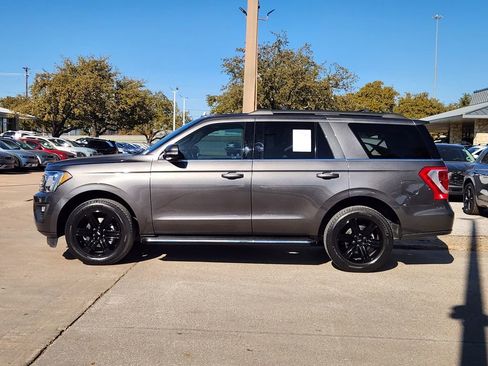 Used 2021 Ford Expedition XLT image 4
