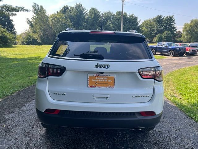 Used 2022 Jeep Compass Limited w/ Sun and Sound Group AWD/4WD image 4