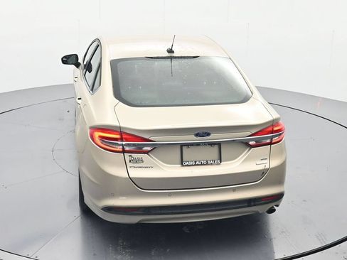 Used 2018 Ford Fusion SE w/ Fusion SE Technology Package FWD image 34