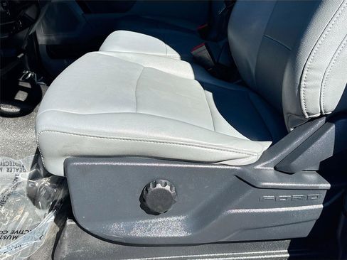 Used 2023 Ford F250 XL w/ FX4 Off-Road Package image 19