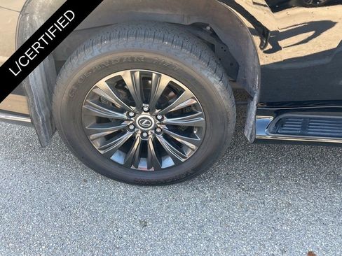 Certified 2023 Lexus GX 460 Premium w/ Accessory Package image 11