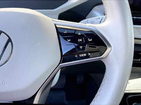 Certified 2023 Volkswagen ID.4 S image 18