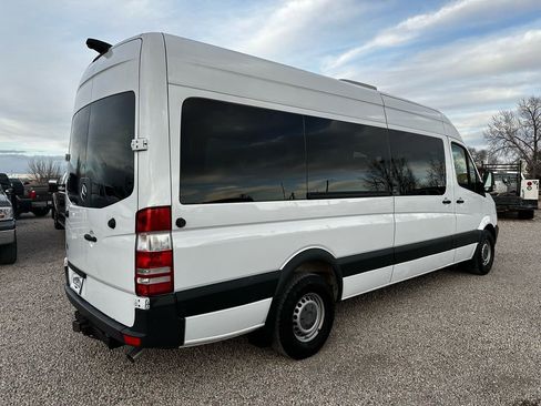 Used 2014 Mercedes-Benz Sprinter 2500 image 10