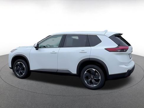 Used 2025 Nissan Rogue SV image 9