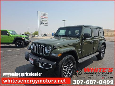 Used 2024 Jeep Wrangler Unlimited Sahara w/ Technology Group AWD/4WD image 1