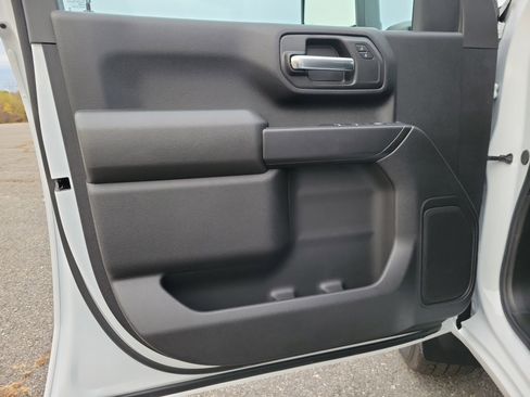 New 2026 GMC Sierra 3500 Pro w/ Convenience Package image 17