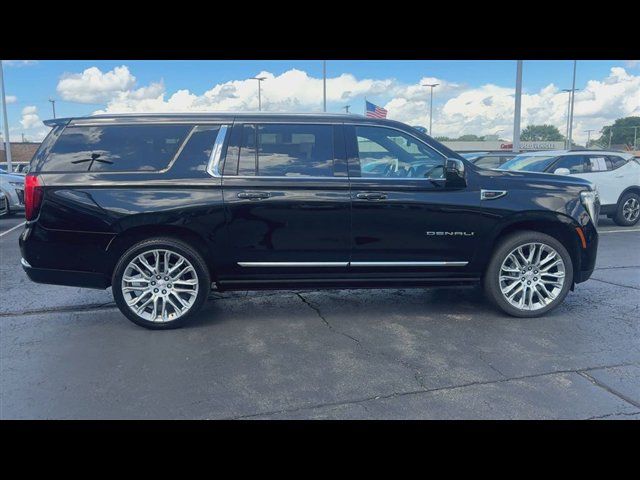 Certified 2026 GMC Yukon XL Denali w/ Denali Reserve Package AWD/4WD image 9