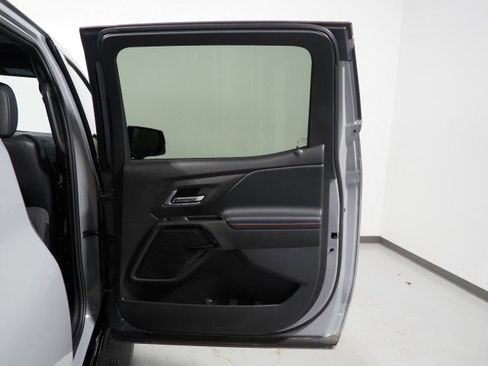 Used 2025 Chevrolet Silverado EV RST image 78