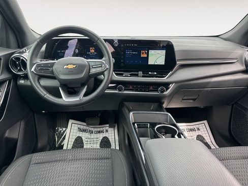 Used 2025 Chevrolet Equinox LT AWD/4WD image 28
