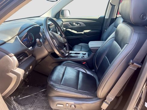 Used 2020 Chevrolet Traverse LT w/ LT Premium Package AWD/4WD image 21