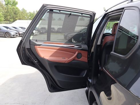 Used 2012 BMW X5 xDrive35d AWD/4WD image 33