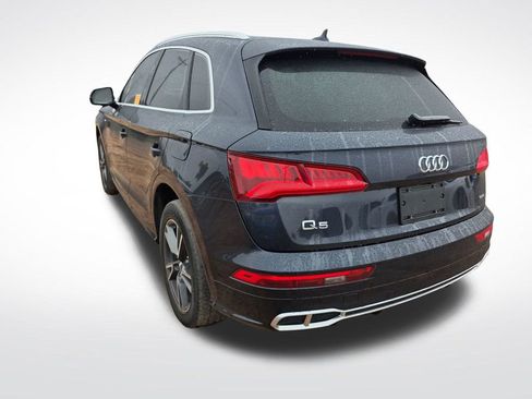 Used 2020 Audi Q5 e Premium Plus w/ Premium Plus Package AWD/4WD image 7