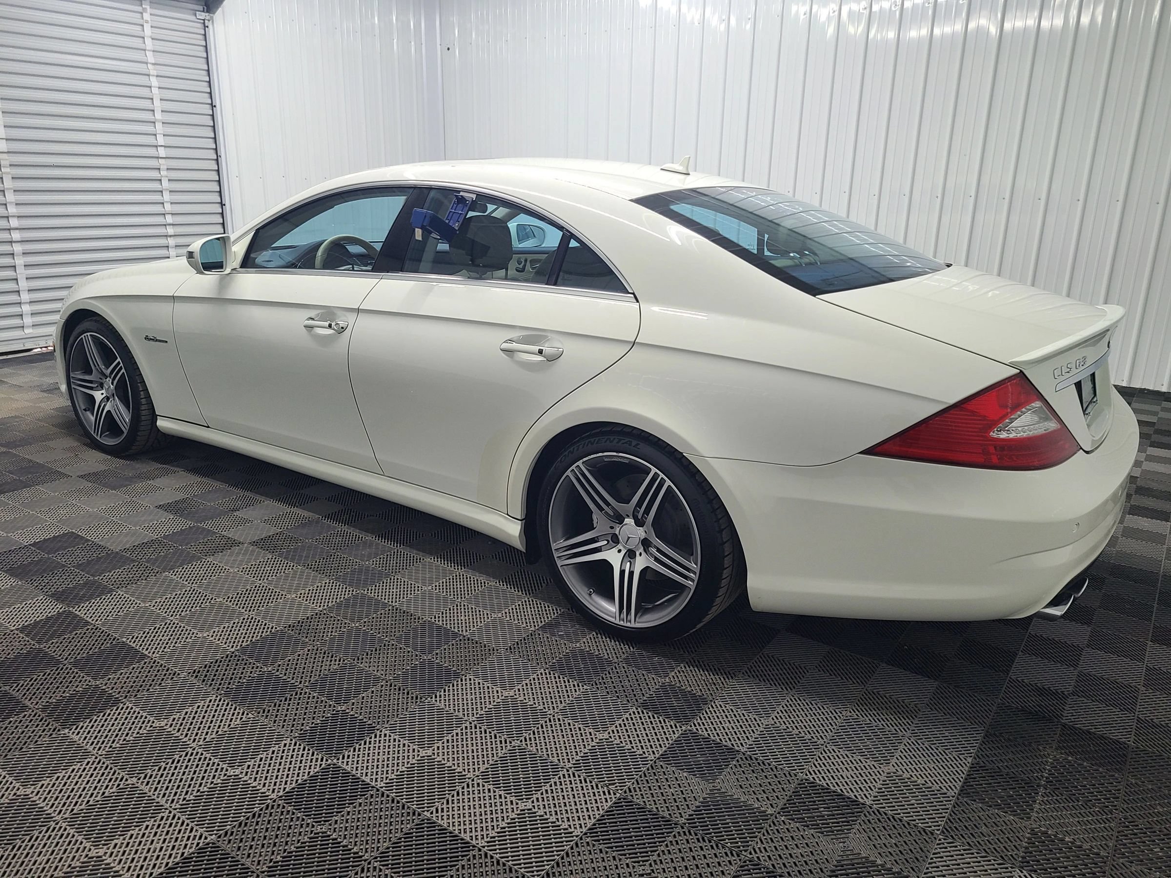 Used 2009 Mercedes-Benz CLS 63 AMG image 9