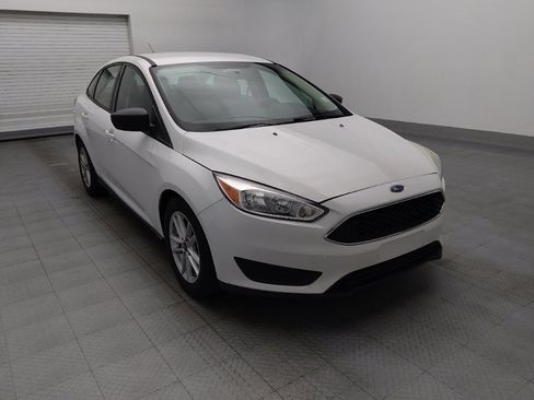 Used 2018 Ford Focus SE FWD image 13
