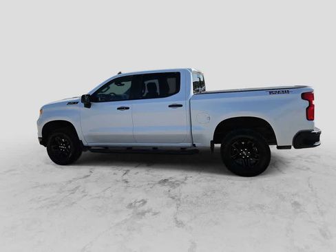 Used 2024 Chevrolet Silverado 1500 LT Trail Boss w/ Convenience Package II AWD/4WD image 5