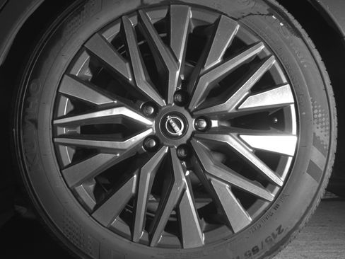 Used 2025 Nissan Altima 2.5 SV image 14