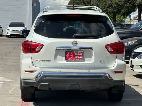 Used 2017 Nissan Pathfinder SV w/ Cargo Package image 8