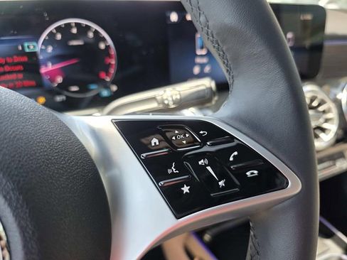 New 2026 Mercedes-Benz GLB 250 image 10