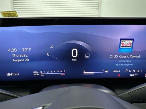 Used 2025 Buick Enclave Preferred w/ Power Package AWD/4WD image 23