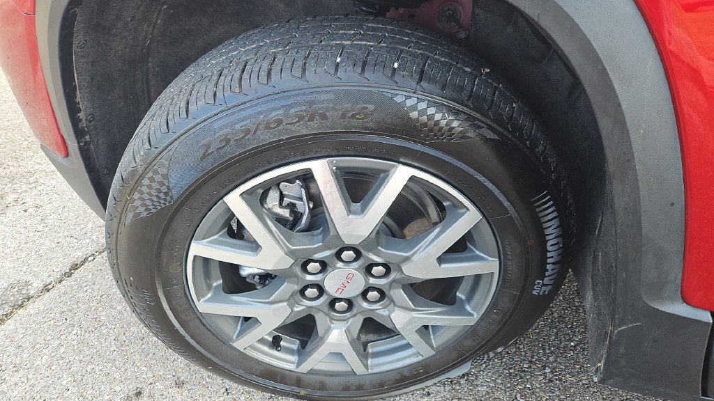 Used 2021 GMC Acadia SLE FWD image 19