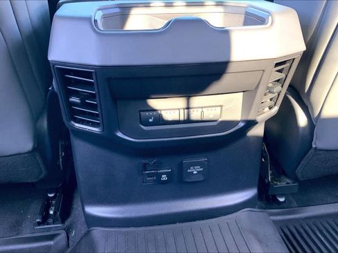 Used 2026 Toyota Tundra Capstone AWD/4WD image 34