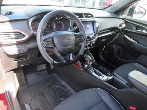 Certified 2023 Chevrolet TrailBlazer RS w/ Sun and Liftgate Package image 16