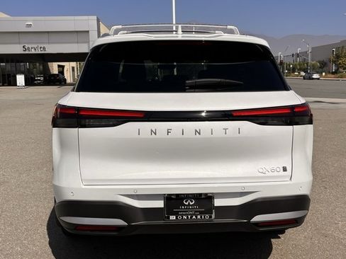 New 2026 INFINITI QX60 Luxe image 6