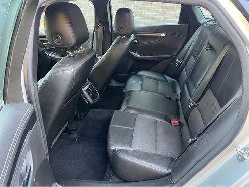 Used 2017 Chevrolet Impala LT image 2