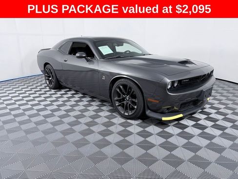 Used 2022 Dodge Challenger R/T Scat Pack w/ Plus Package image 2