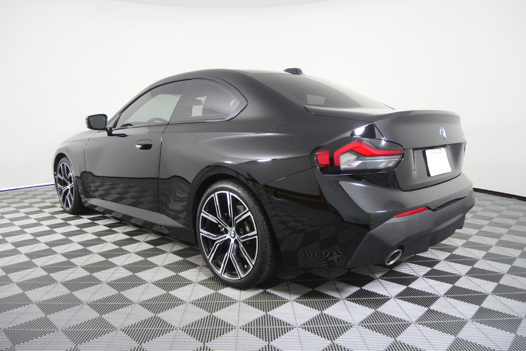 Certified 2023 BMW 230i Coupe w/ Premium Package RWD image 6