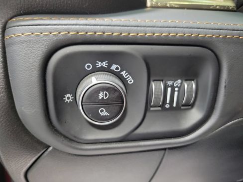 Used 2024 RAM 2500 Limited w/ Towing Technology Group AWD/4WD image 43