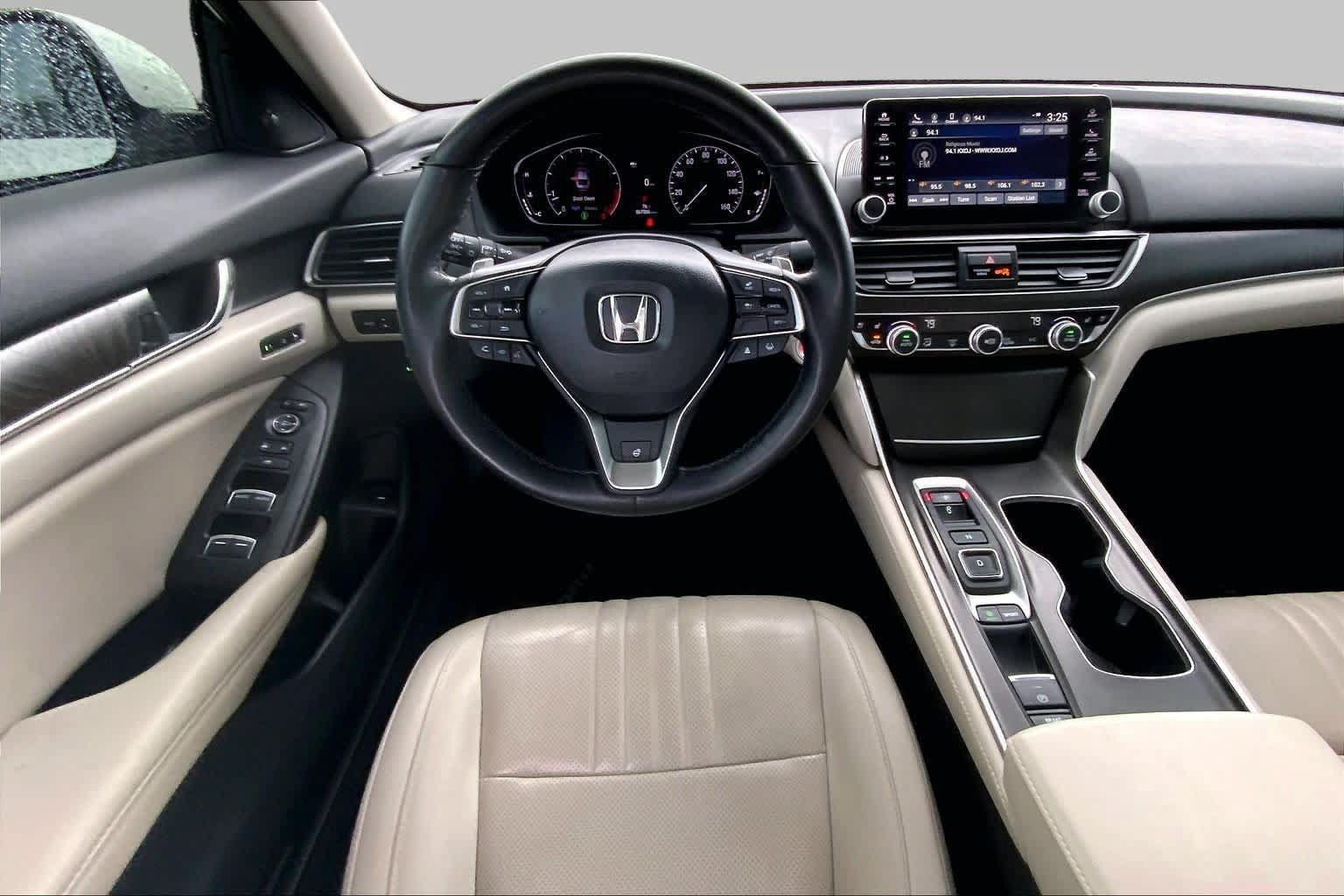 Used 2022 Honda Accord Touring image 5