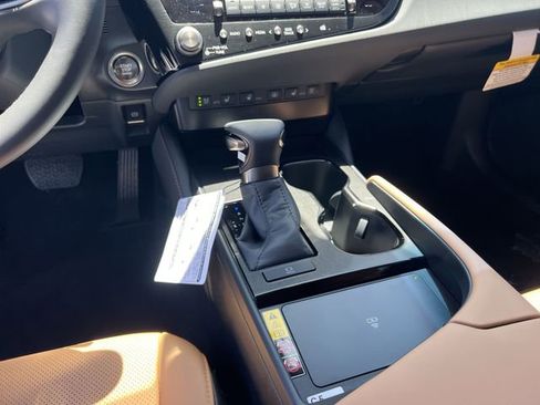 New 2024 Lexus ES 350 w/ Premium Package image 21