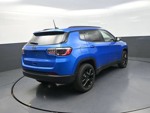 New 2026 Jeep Compass Latitude AWD/4WD image 9