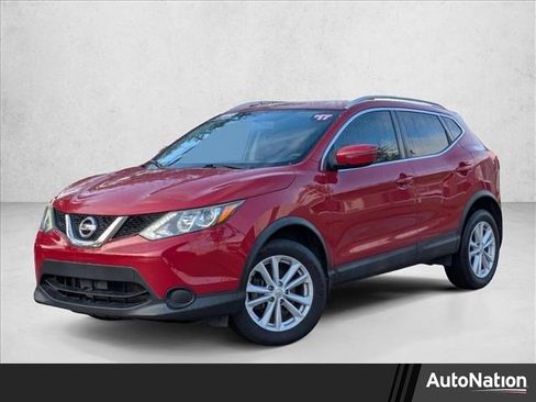 Used 2017 Nissan Rogue Sport SV image 1