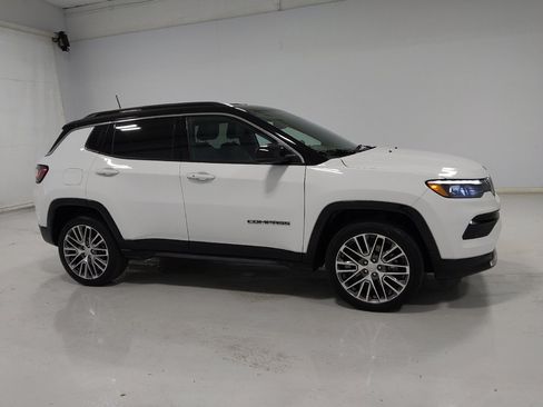 Used 2023 Jeep Compass Limited w/ Elite Group AWD/4WD image 11
