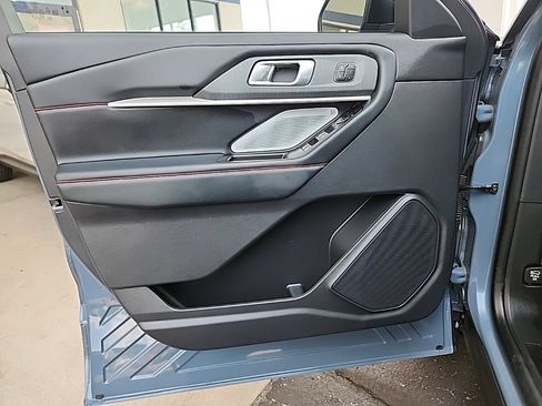 Used 2025 Ford Explorer ST w/ Sun And Sound Package AWD/4WD image 28