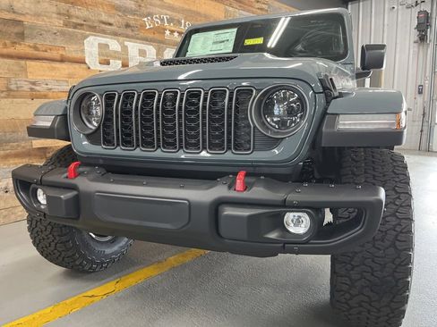 New 2026 Jeep Wrangler Unlimited Rubicon AWD/4WD image 12