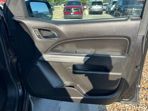 Used 2018 Chevrolet Colorado ZR2 AWD/4WD image 24