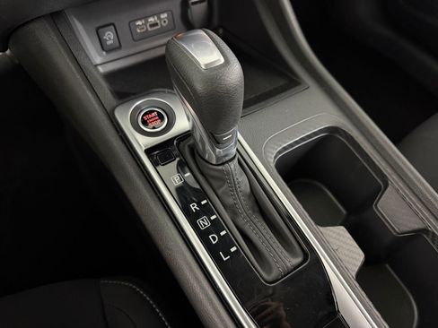 Used 2025 Nissan Sentra SV FWD image 14