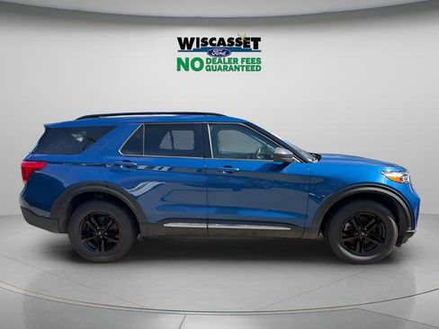 Certified 2022 Ford Explorer XLT w/ Class IV Trailer Tow Package AWD/4WD image 4
