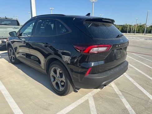 Used 2025 Ford Escape ST-Line FWD image 6