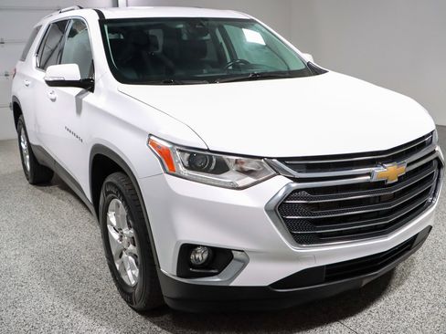 Used 2020 Chevrolet Traverse LT w/ LPO, Cargo Package AWD/4WD image 5