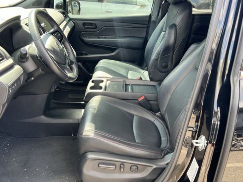 Used 2025 Honda Odyssey Sport-L image 10