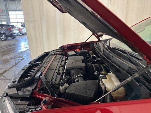 Used 2023 Chevrolet Silverado 1500 LT image 40